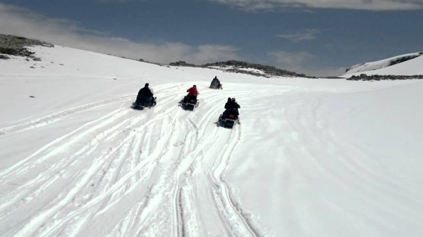 Snowmobile (Ski-doo)